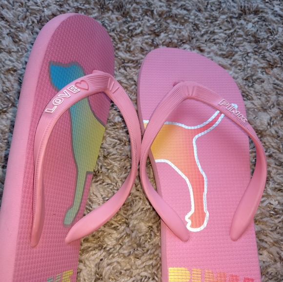 NWOT! Victoria's Secret flip-flops - Picture 2 of 5